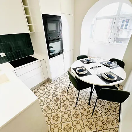 New Flat Lisbon, Close To Attractions