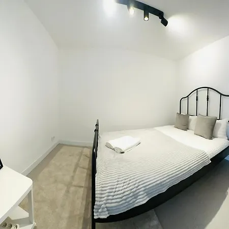 New Flat Lisbon, Close To Attractions