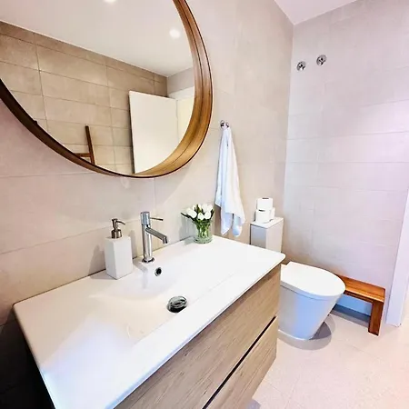 Lejlighed New Flat Lisbon, Close To Attractions