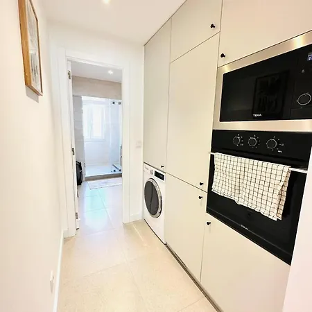 New Flat Lisbon, Close To Attractions Lisboa